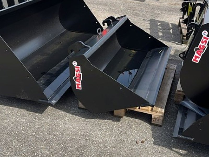 Ladeschaufel Türe ait Sonstige BTMLF 150, Neumaschine içinde Domdidier (resim 1)