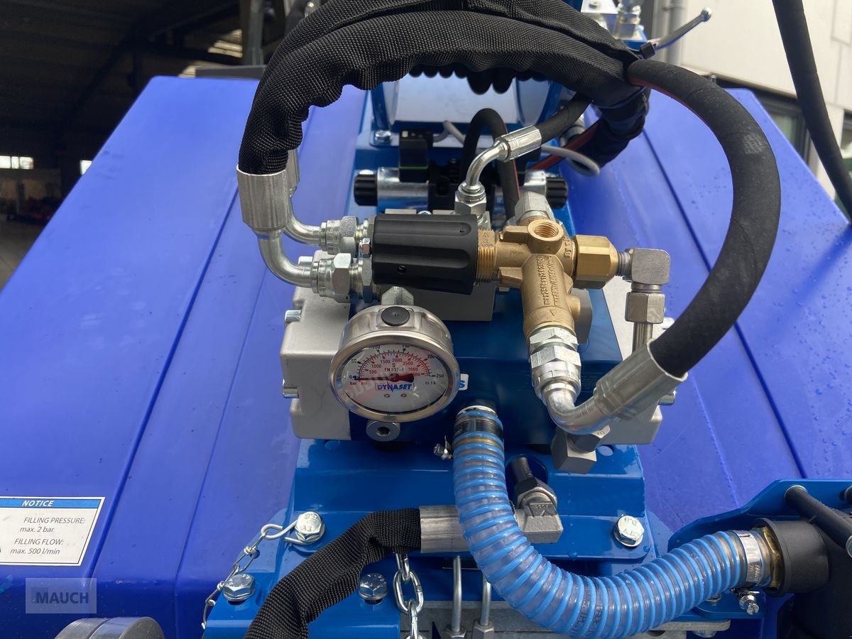 Ladeschaufel des Typs Sonstige Dynaset Hochdruckreinger für Hof/Rad/Telelader, Neumaschine in Burgkirchen (Bild 5)