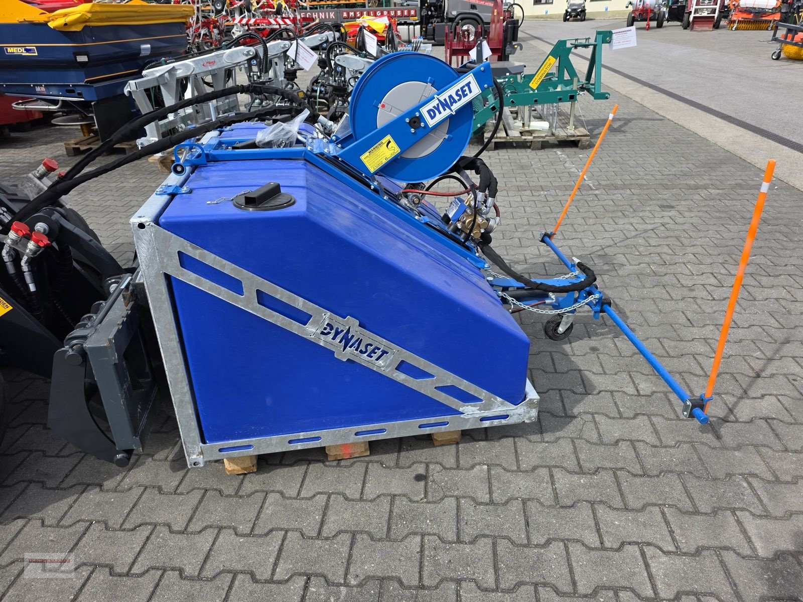 Ladeschaufel des Typs Sonstige Dynaset KPL-L Hochdruckreiniger für Hoflader, Gebrauchtmaschine in Tarsdorf (Bild 2)