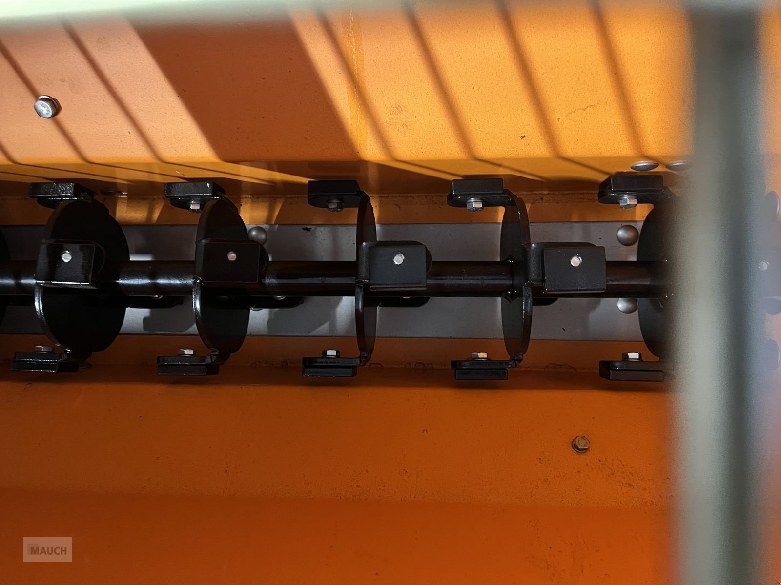 Ladeschaufel des Typs Sonstige Eco Walzenstreuer XHA300 mit Dreipunkt, Gebrauchtmaschine in Burgkirchen (Bild 9)