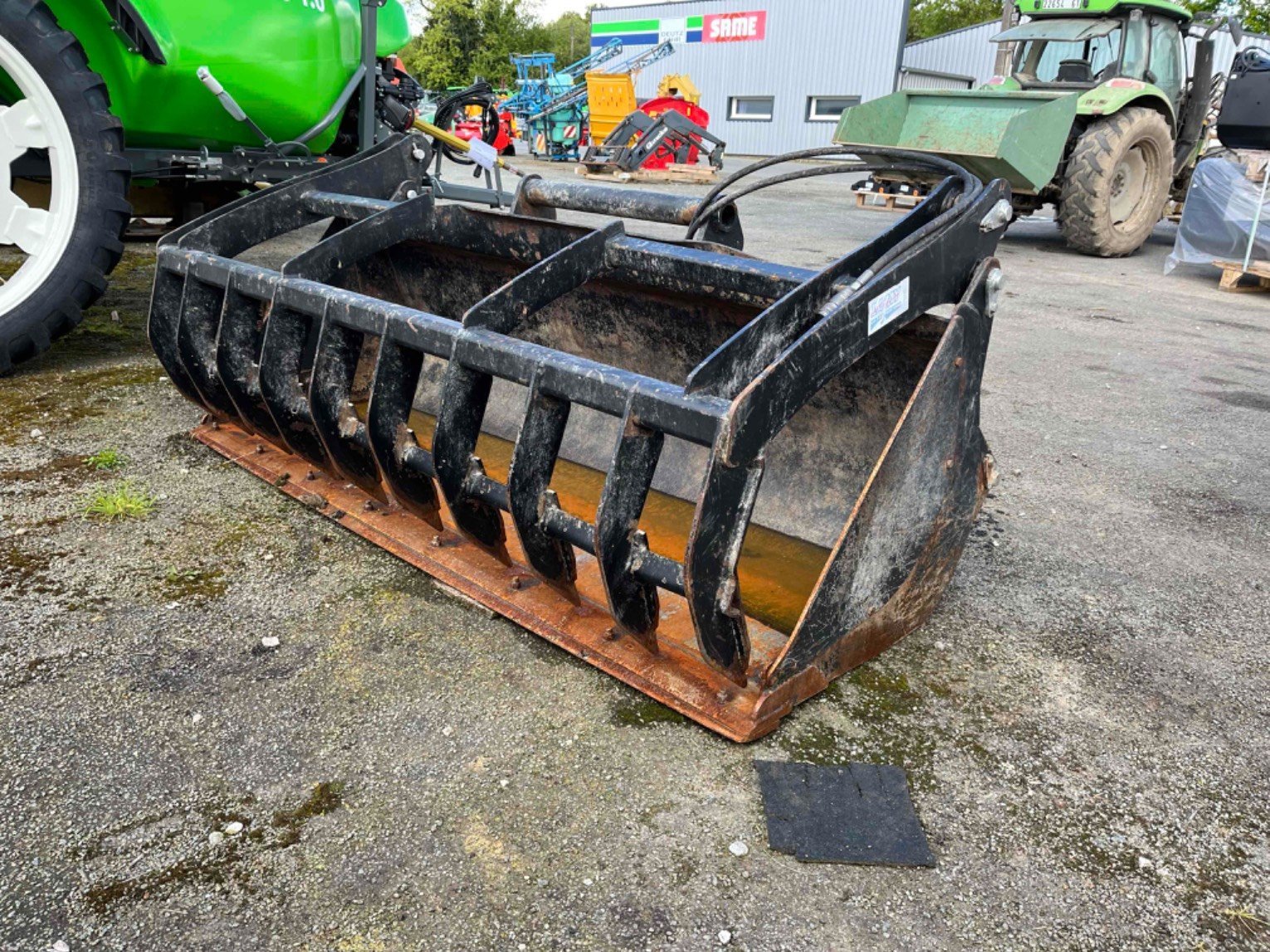 Ladeschaufel typu Sonstige Godet multi-services BMF.R2 24,5 GRL2 2,45 Bobcat, Gebrauchtmaschine v SAINT CLAIR SUR ELLE (Obrázek 1)