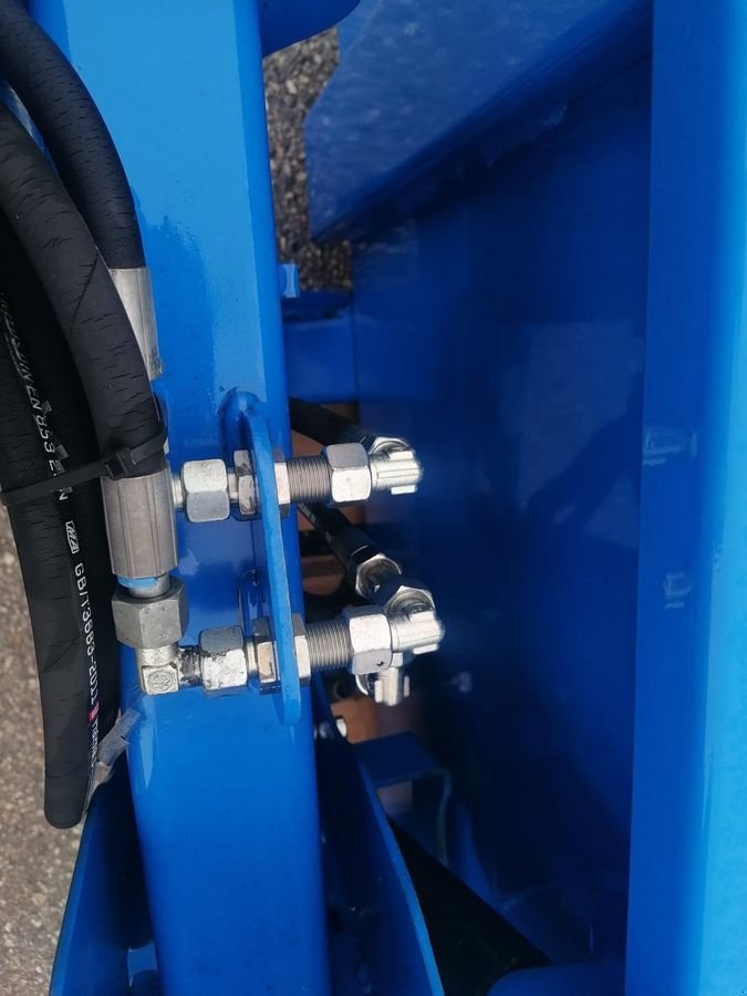 Ladeschaufel des Typs Sonstige Heckschaufel 170, Neumaschine in NATTERNBACH (Bild 3)