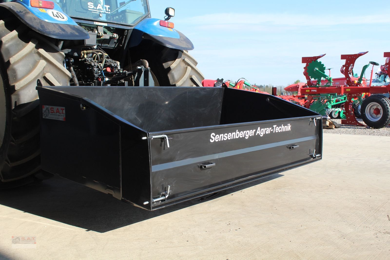 Ladeschaufel des Typs Sonstige Heckschaufel-3 Aufnahmen-NEU-Kippmulde, Neumaschine in Eberschwang (Bild 1)