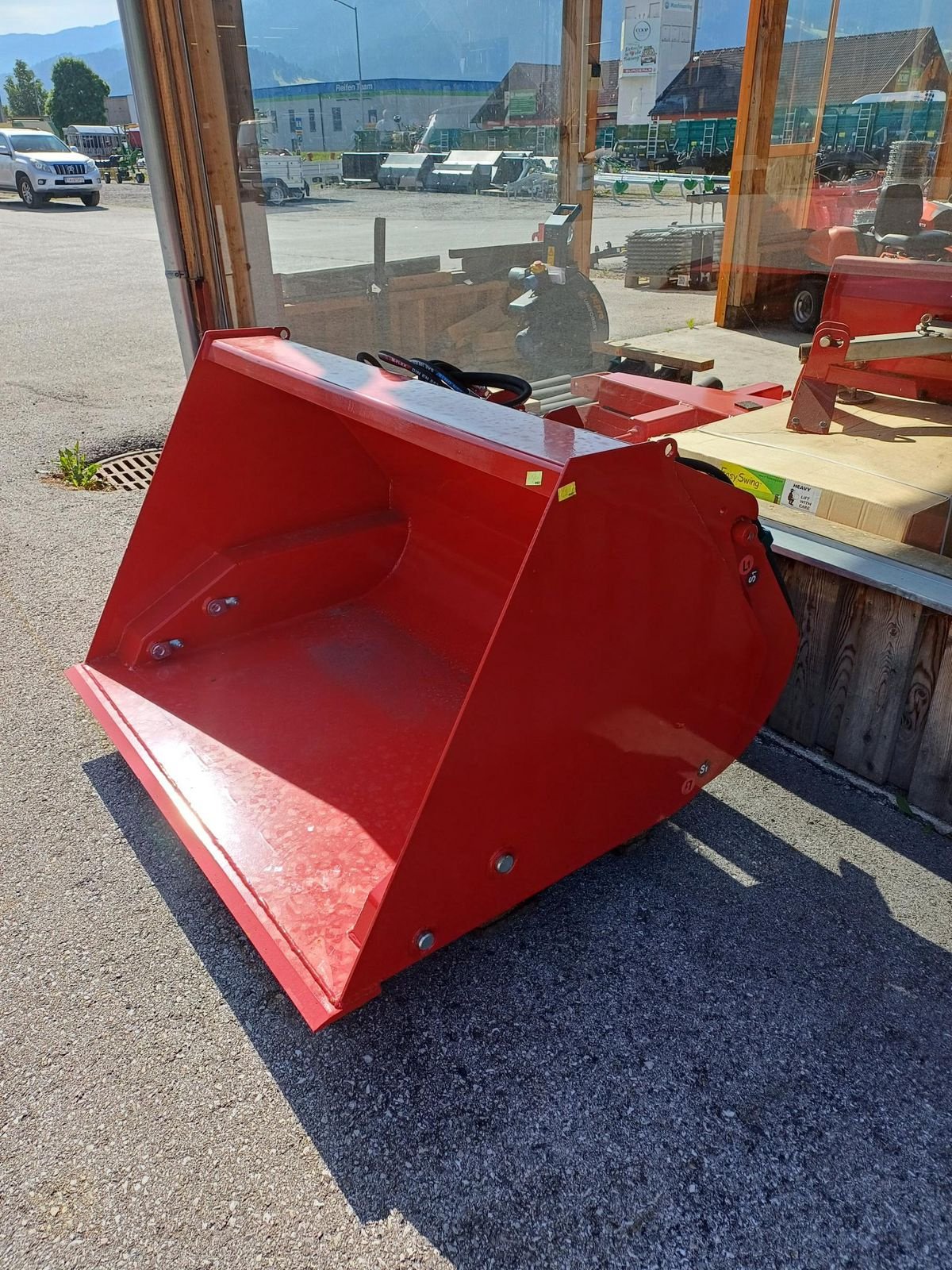 Ladeschaufel des Typs Sonstige Hochkippschaufel 1,35m mit Schäfferaufnahme, Neumaschine in Tamsweg (Bild 3)