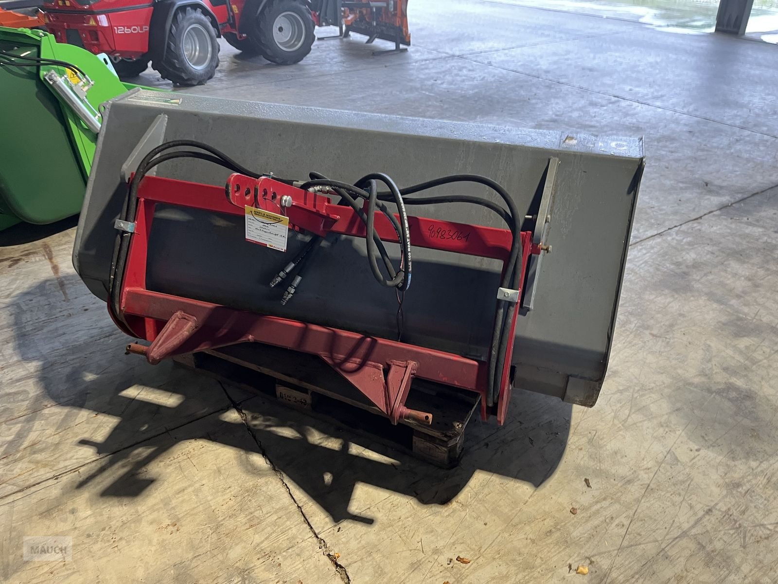 Ladeschaufel des Typs Sonstige Hochkippschaufel 1800mm mit Dreipunkt, Gebrauchtmaschine in Burgkirchen (Bild 5)