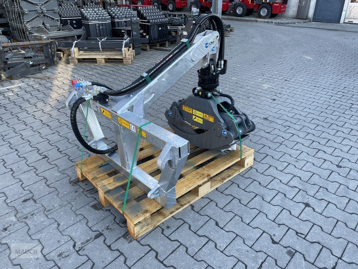Ladeschaufel del tipo Sonstige Holzzange für Hoftrac, Neumaschine In Burgkirchen (Immagine 3)