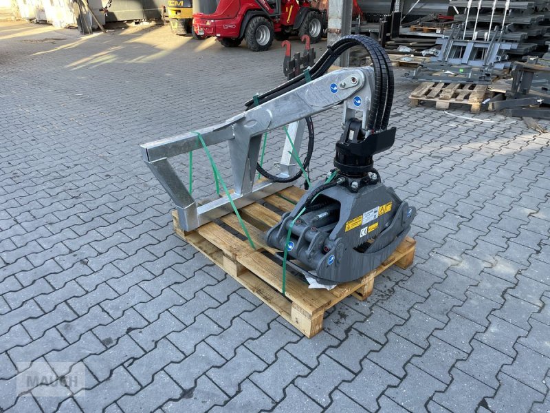 Ladeschaufel του τύπου Sonstige Holzzange für Hoftrac, Neumaschine σε Burgkirchen (Φωτογραφία 1)