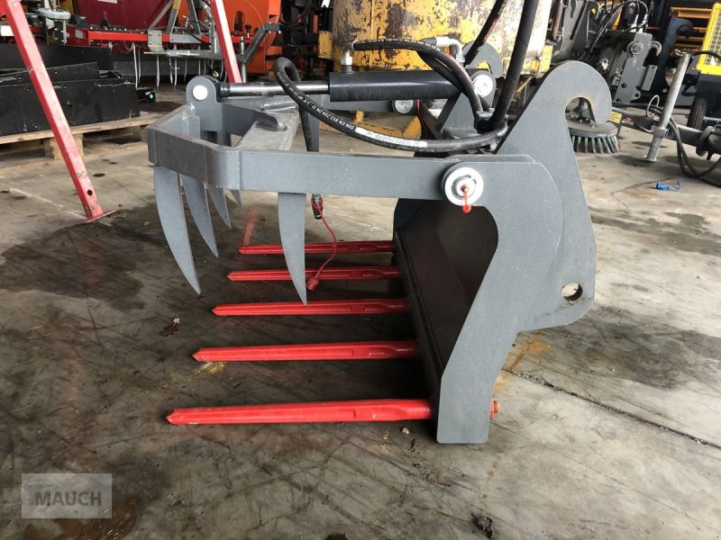 Ladeschaufel of the type Sonstige Krokodilgebiss 900mm, Neumaschine in Burgkirchen (Picture 1)