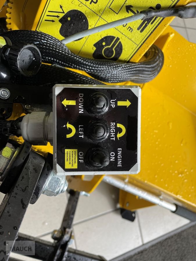 Ladeschaufel des Typs Sonstige Mauch Schneefräse für kleine Hoftrac, Neumaschine in Burgkirchen (Bild 20)