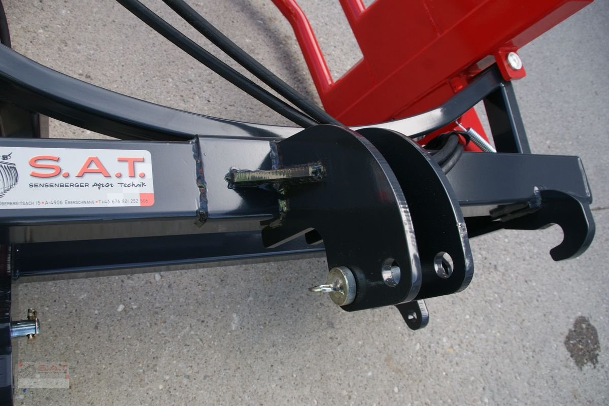 Ladeschaufel des Typs Sonstige Rundballenzange AKTION, Neumaschine in Eberschwang (Bild 16)