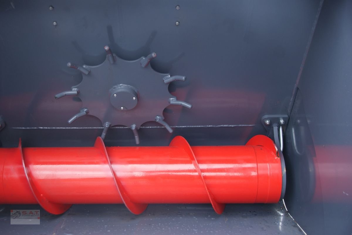 Ladeschaufel of the type Sonstige SAT-Einfütterschaufel-Futterverteiler-Neu, Neumaschine in Eberschwang (Picture 14)