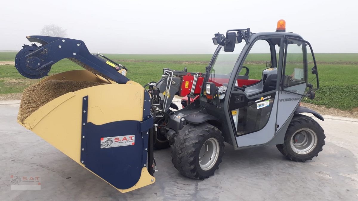 Ladeschaufel of the type Sonstige SAT-Einfütterschaufel-Futterverteiler-Neu, Neumaschine in Eberschwang (Picture 1)