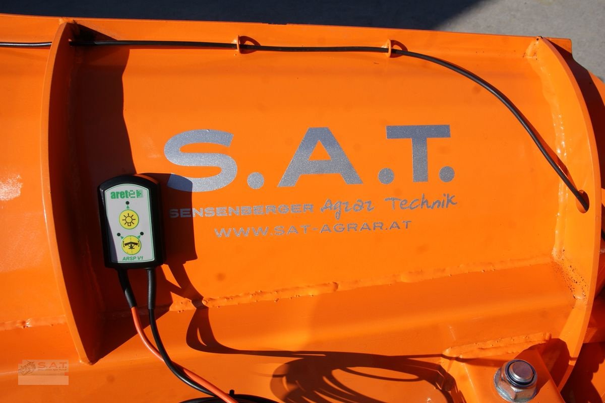 Ladeschaufel des Typs Sonstige SAT-Scheeschilder Economy/Kommunal, Neumaschine in Eberschwang (Bild 7)