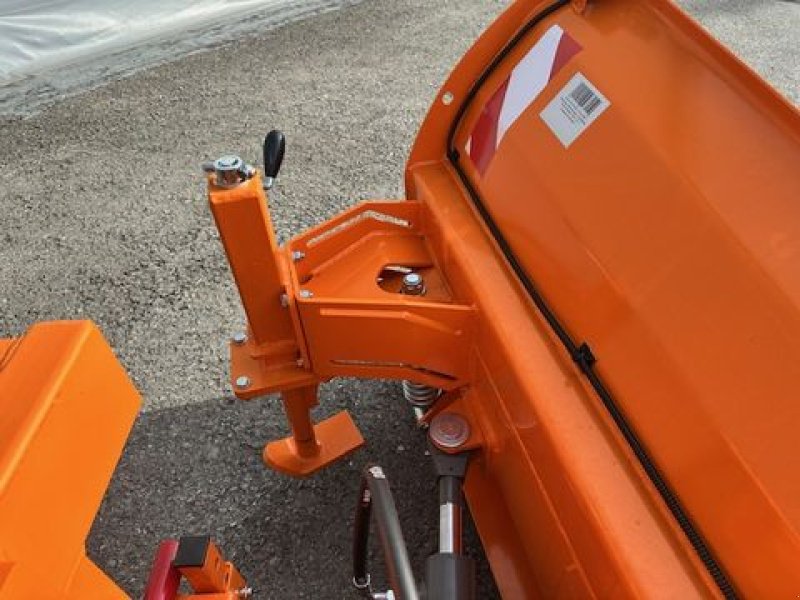 Ladeschaufel des Typs Sonstige Schneepflug Vario 2,50m Euro und Dreipunkt, Neumaschine in Tamsweg (Bild 21)