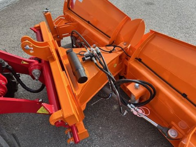 Ladeschaufel des Typs Sonstige Schneepflug Vario 2,50m Euro und Dreipunkt, Neumaschine in Tamsweg (Bild 16)