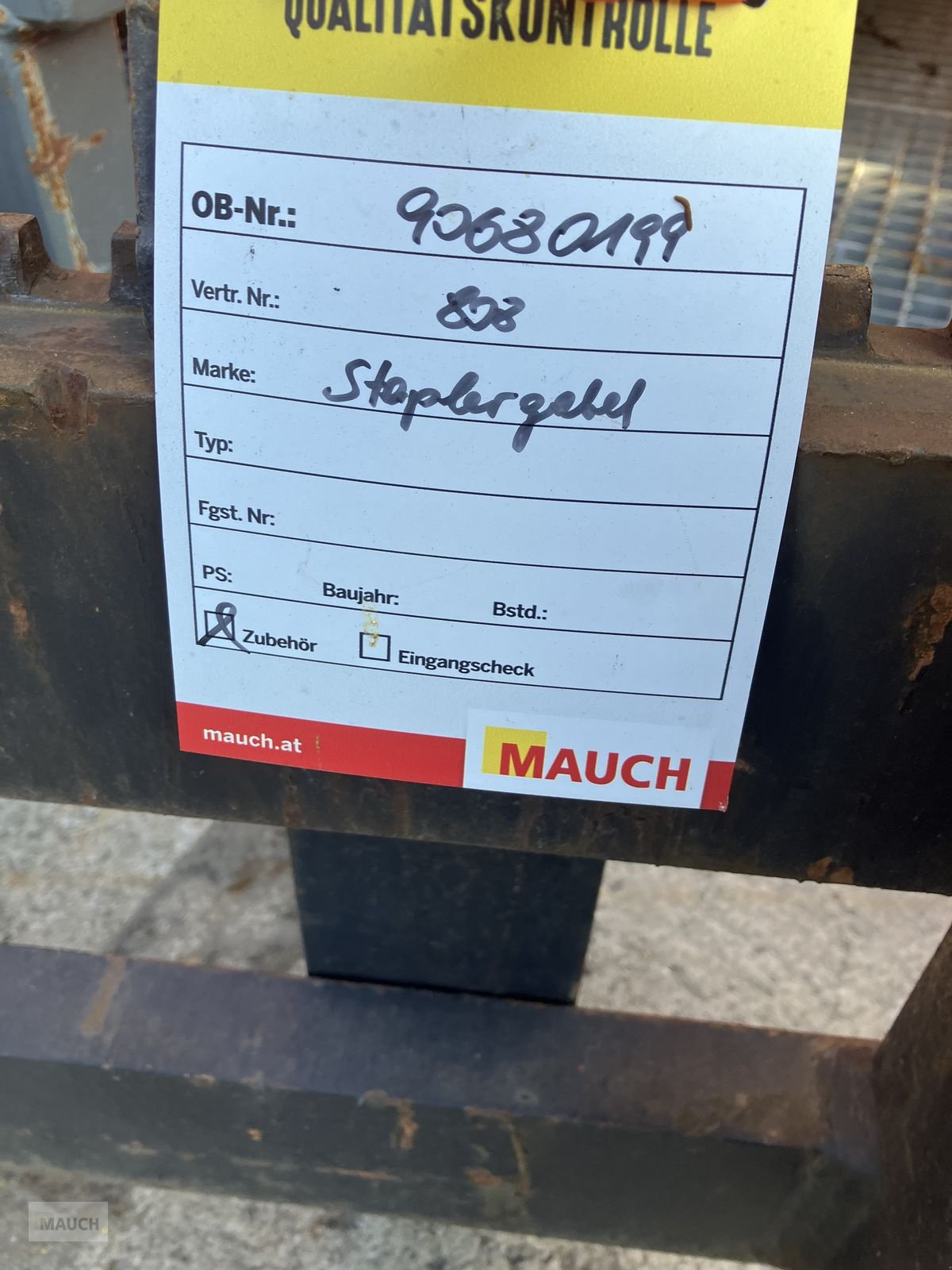 Ladeschaufel typu Sonstige Staplergabel mit Liebherr Aufnahme, Gebrauchtmaschine v Burgkirchen (Obrázek 4)