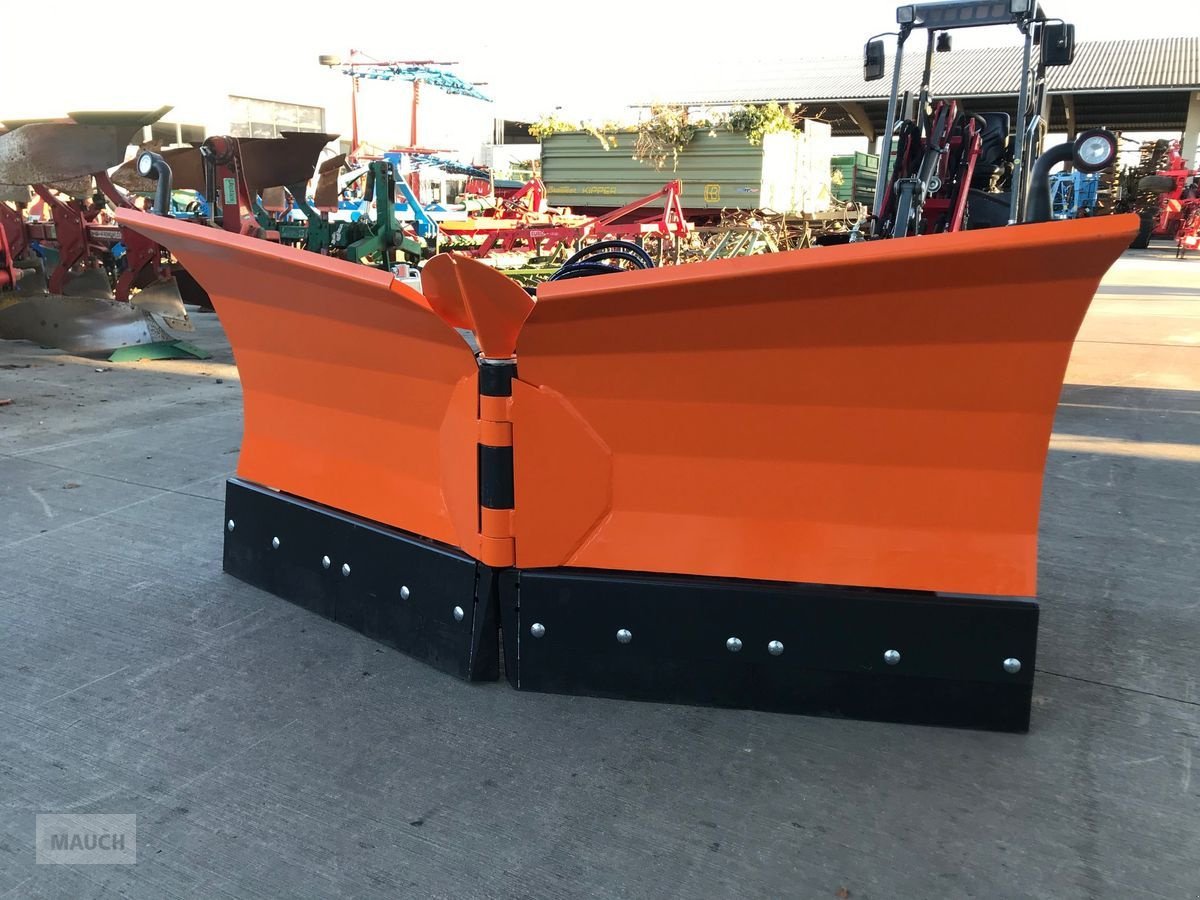 Ladeschaufel des Typs Sonstige Vario Schneeschild für Hoflader, Neumaschine in Burgkirchen (Bild 1)