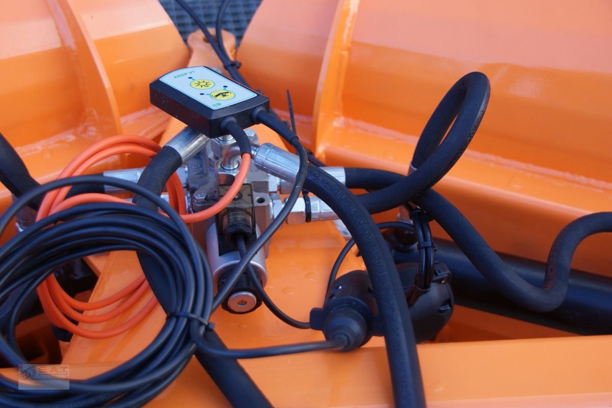 Ladeschaufel des Typs Sonstige Varioschneepflüge Economy/Kommunal, Gebrauchtmaschine in Eberschwang (Bild 8)