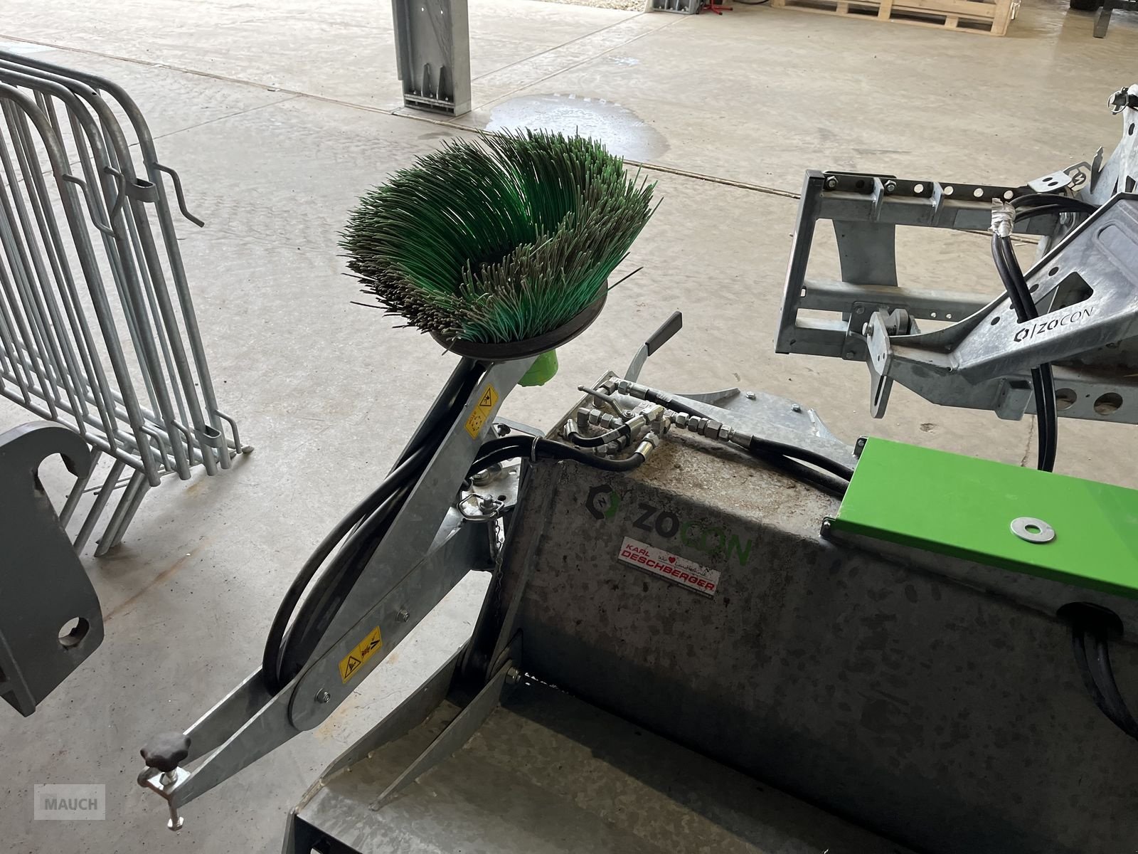 Ladeschaufel типа Sonstige Zocon Kehrmaschine VM-240 Dreipunkt, Gebrauchtmaschine в Burgkirchen (Фотография 7)