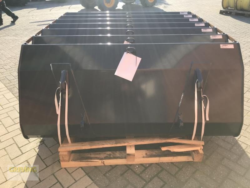 Ladeschaufel of the type Stoll Robust U 190MH, Neumaschine in Nottuln (Picture 5)