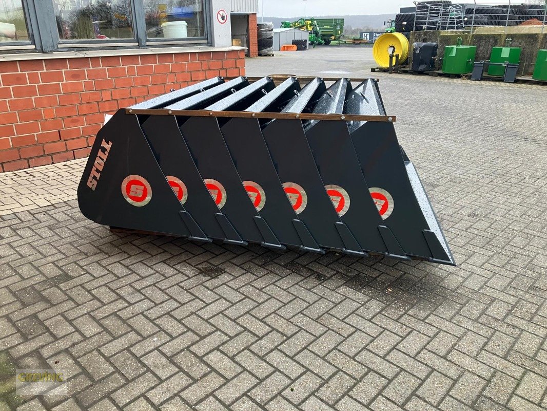 Ladeschaufel des Typs Stoll Robust U 2,05, Neumaschine in Nottuln (Bild 4)