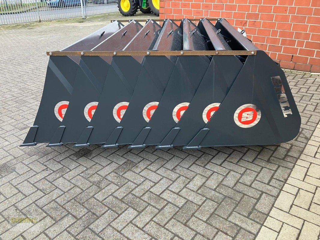 Ladeschaufel des Typs Stoll Robust U 2,05, Neumaschine in Nottuln (Bild 6)