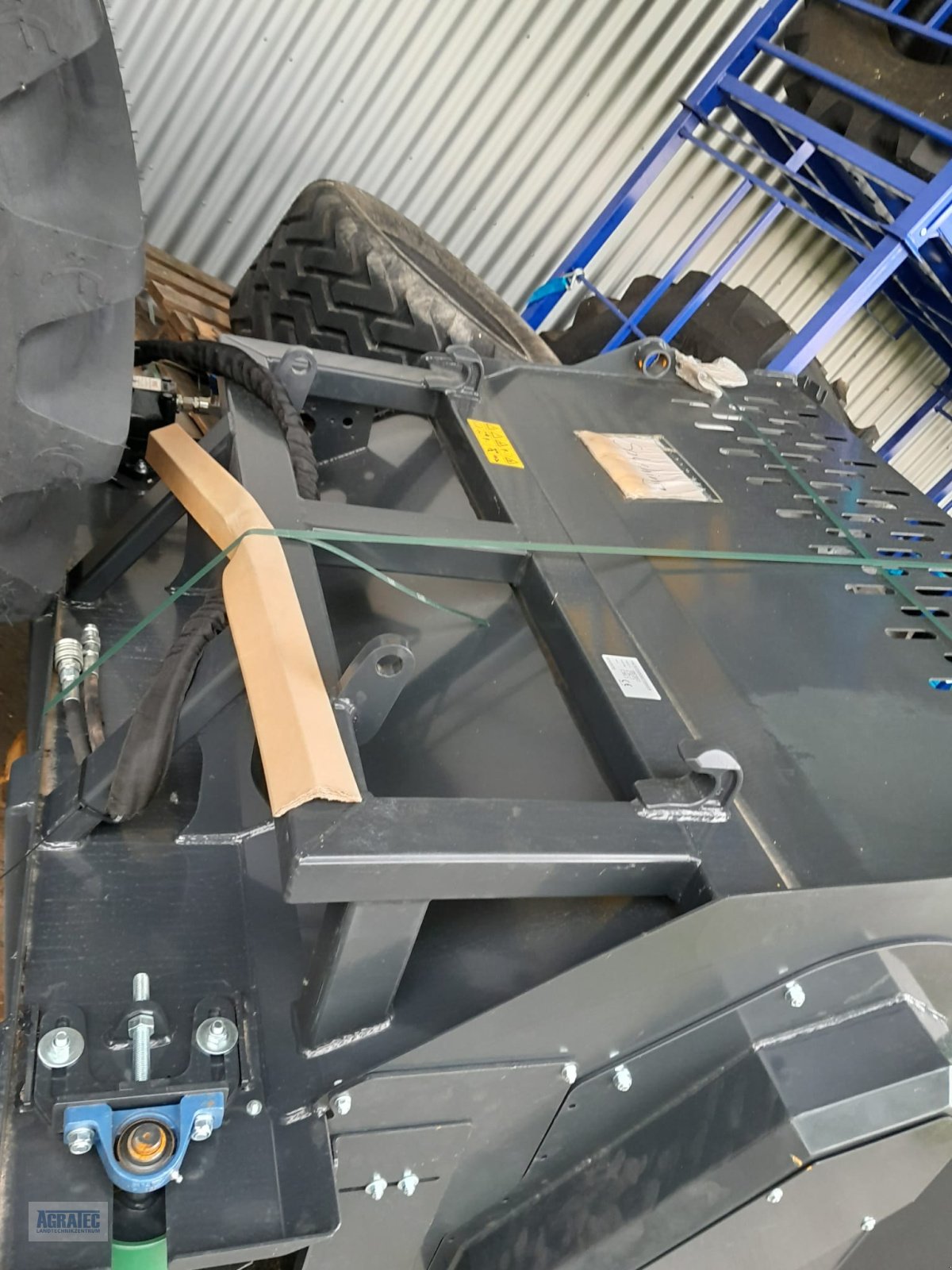 Ladeschaufel des Typs Talex Einstreuschaufel 1,5 mtr, Neumaschine in Salching bei Straubing (Bild 4)