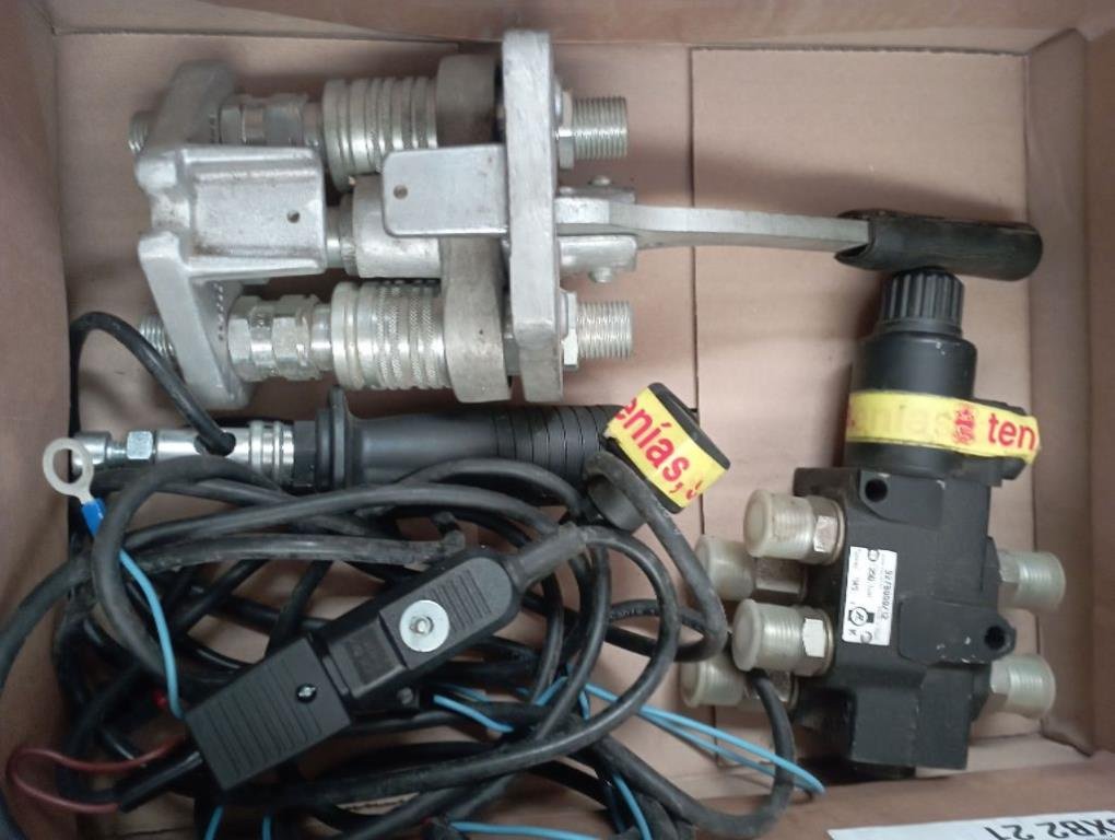 Ladeschaufel of the type Tenías PIECES, Gebrauchtmaschine in OBERLAUTERBACH (Picture 1)