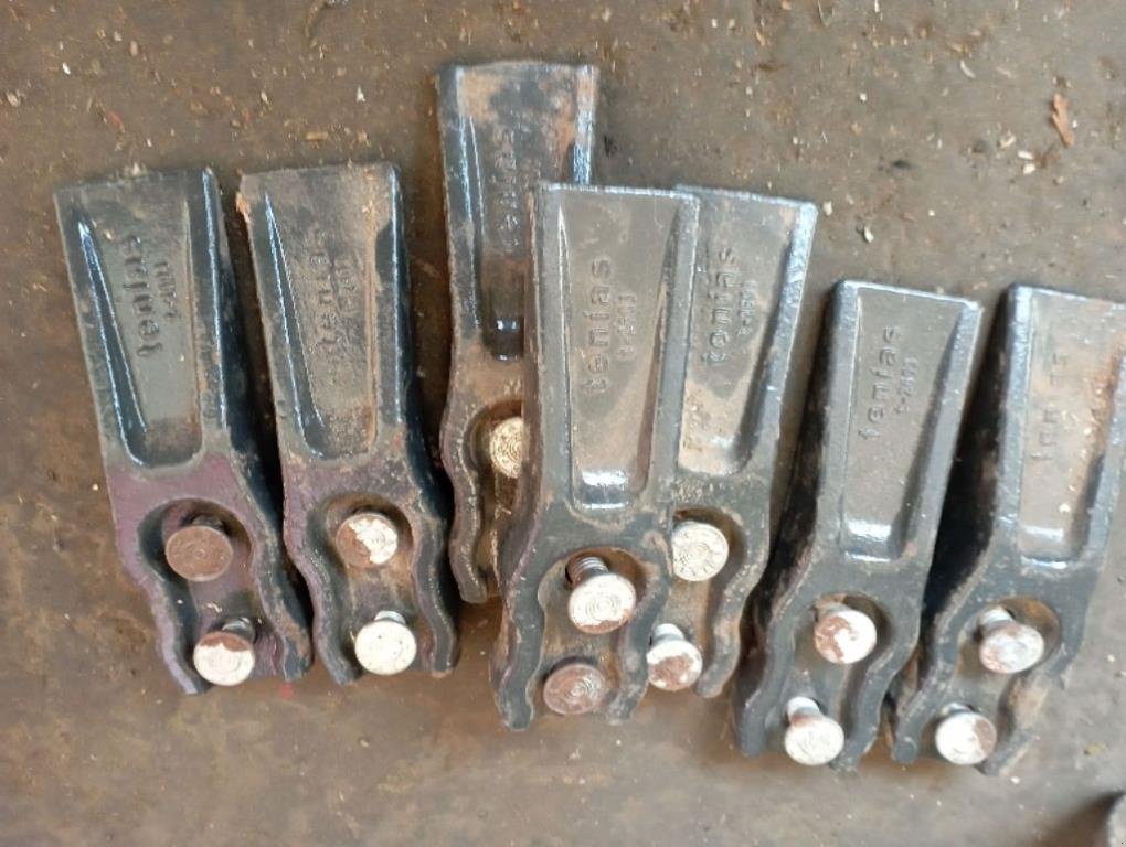 Ladeschaufel of the type Tenías PIECES, Gebrauchtmaschine in OBERLAUTERBACH (Picture 2)