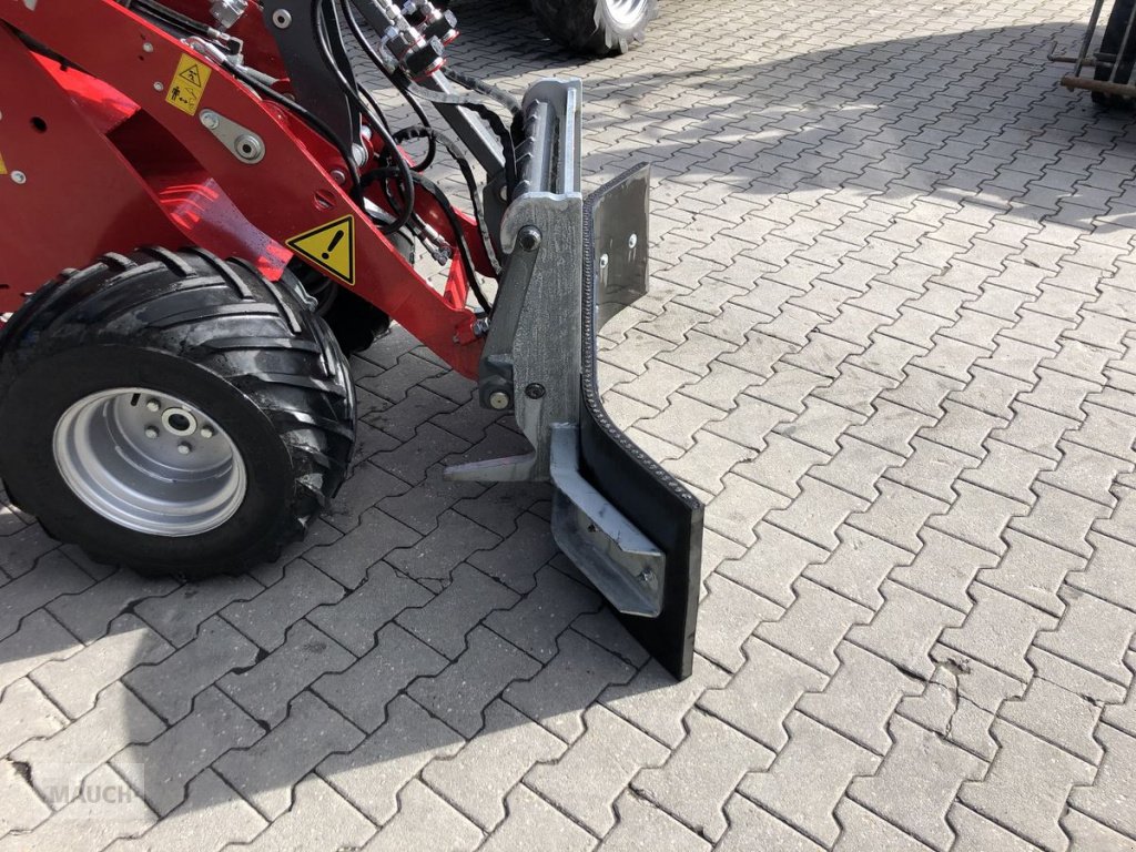 Ladeschaufel a típus Weidemann  Gummischieber, Neumaschine ekkor: Burgkirchen (Kép 2)