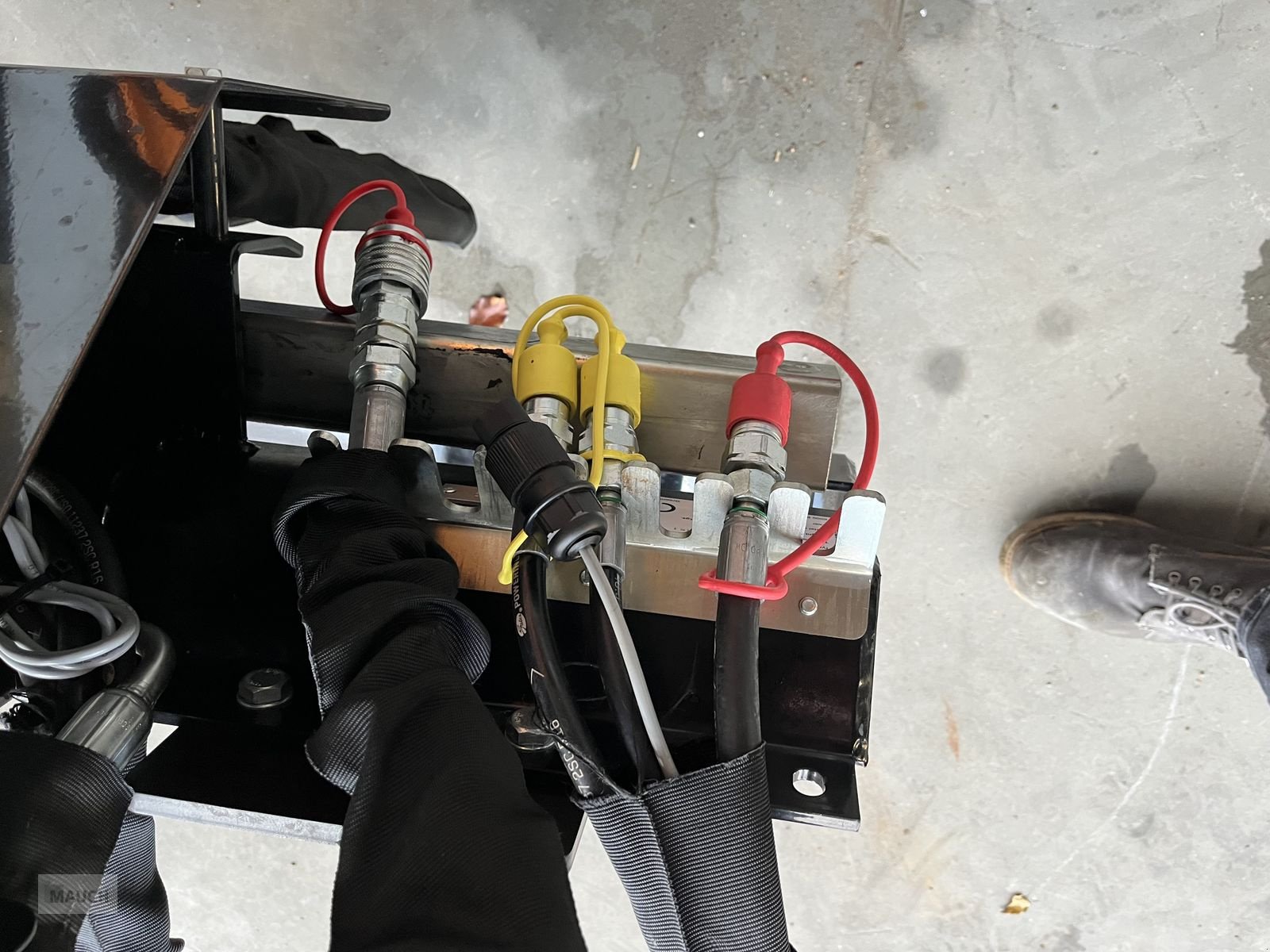 Ladeschaufel Türe ait Weidemann  Heckenschere 1650mm links Weidemann HV, Gebrauchtmaschine içinde Burgkirchen (resim 4)