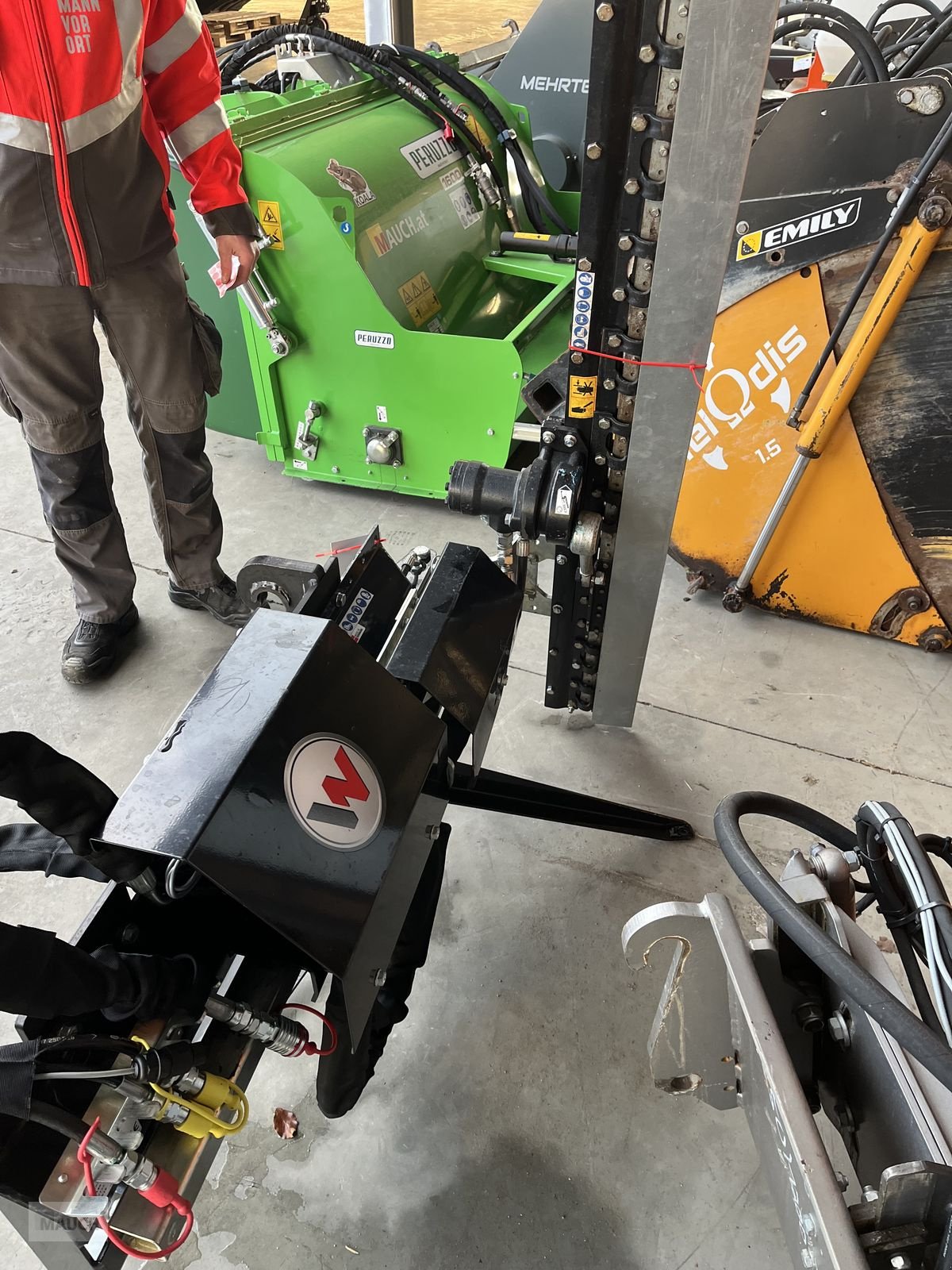 Ladeschaufel Türe ait Weidemann  Heckenschere 1650mm links Weidemann HV, Gebrauchtmaschine içinde Burgkirchen (resim 3)