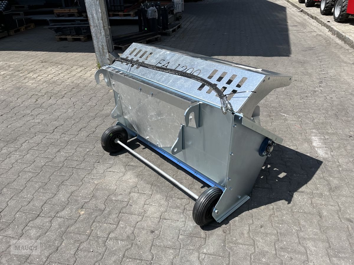 Ladeschaufel des Typs Westermann Futterschnecke FA 1200 /Futteraufbereiter FA1200, Neumaschine in Burgkirchen (Bild 10)