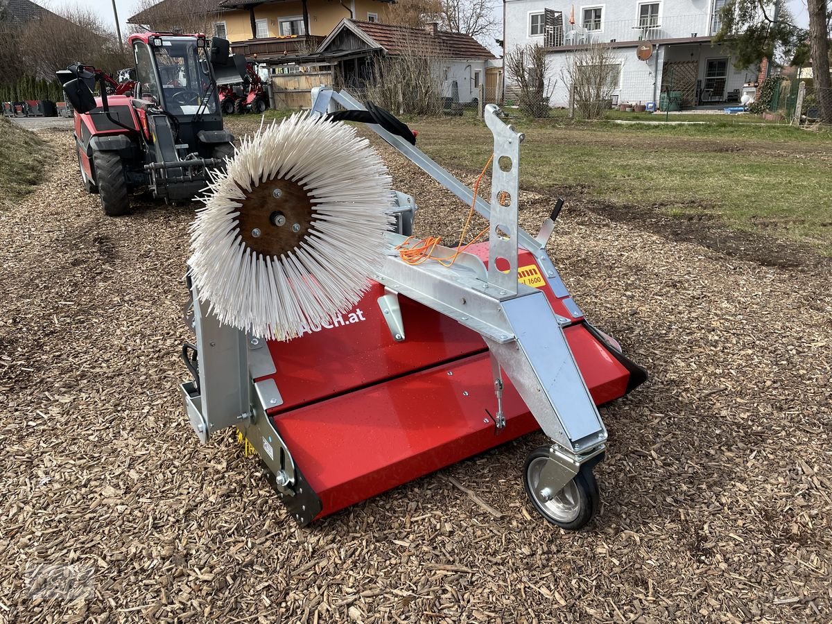 Ladeschaufel des Typs Westermann Kehrmaschine Optimal 1600mm Euro / Weidemann, Neumaschine in Burgkirchen (Bild 16)