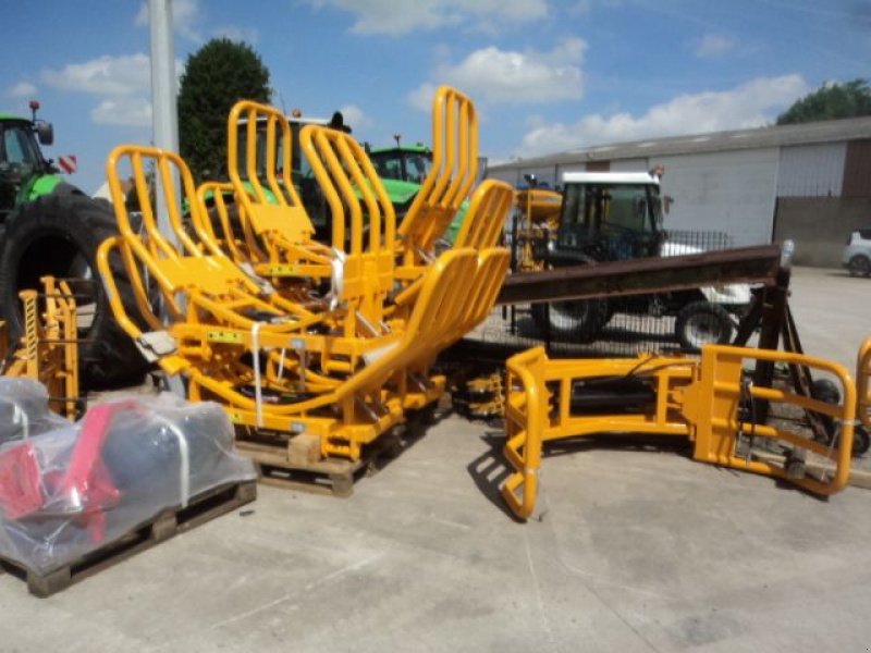 Ladeschaufel typu ZAGRODA PINCE A PAILLE et ENRUBANNAGE, Gebrauchtmaschine v MOULLE (Obrázek 1)