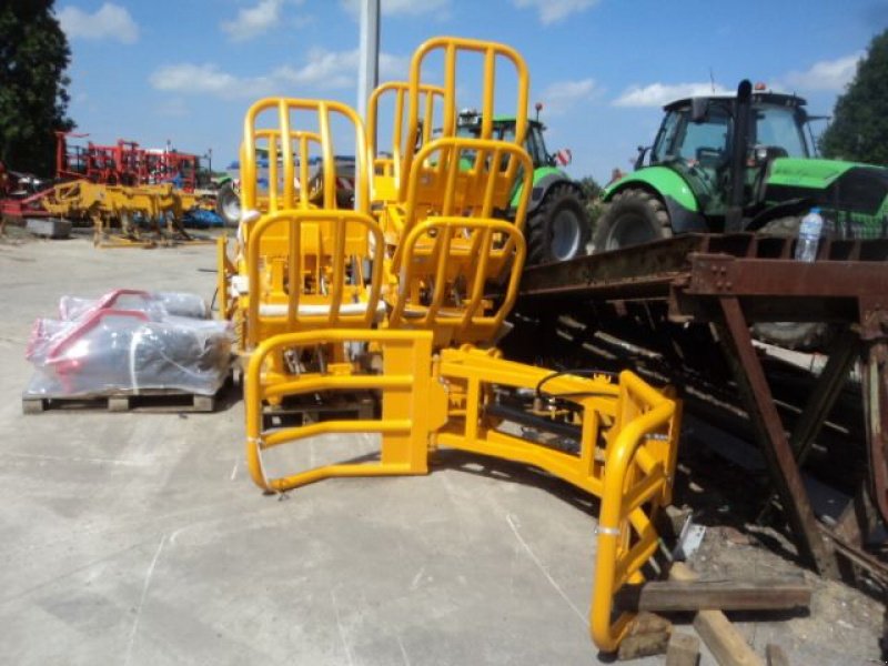 Ladeschaufel typu ZAGRODA PINCE A PAILLE et ENRUBANNAGE, Gebrauchtmaschine v MOULLE (Obrázek 4)