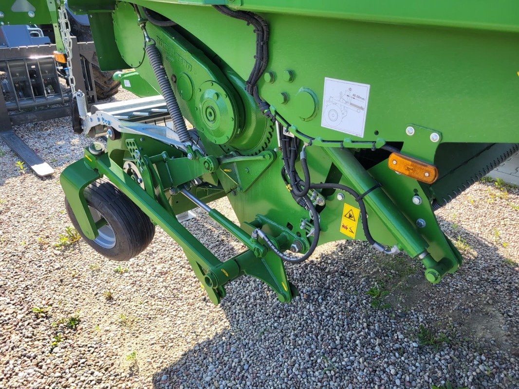 Ladewagen des Typs Bergmann CAREX 370S, Neumaschine in Mrągowo (Bild 9)