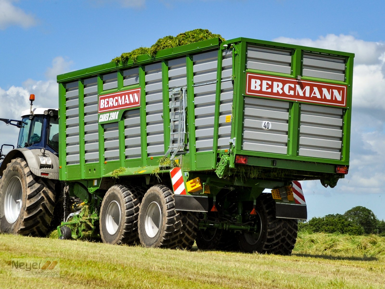 Ladewagen des Typs Bergmann CAREX 39 K, Neumaschine in Bad Waldsee Mennisweiler (Bild 1)