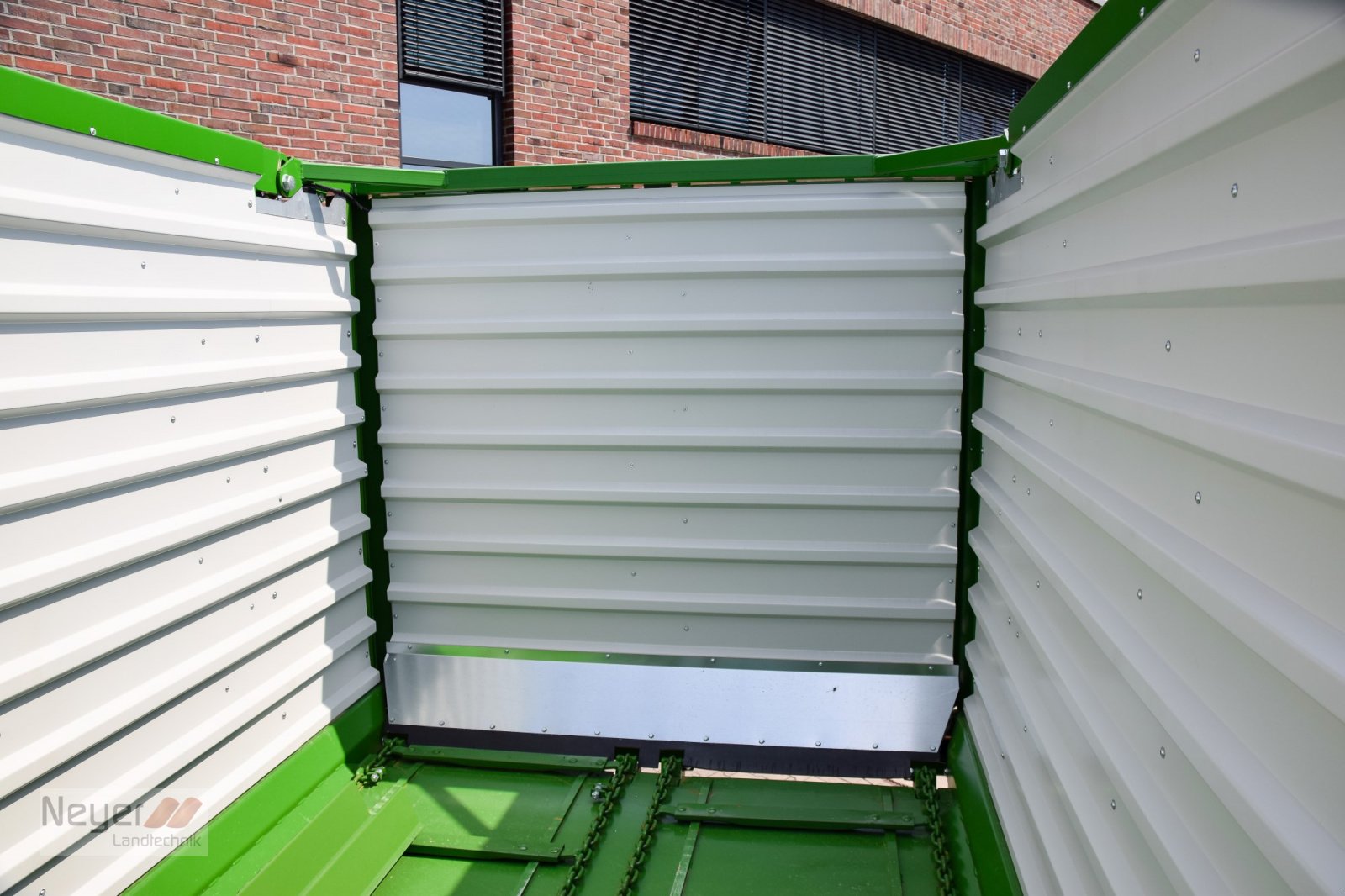 Ladewagen des Typs Bergmann CAREX 39 K, Neumaschine in Bad Waldsee Mennisweiler (Bild 5)