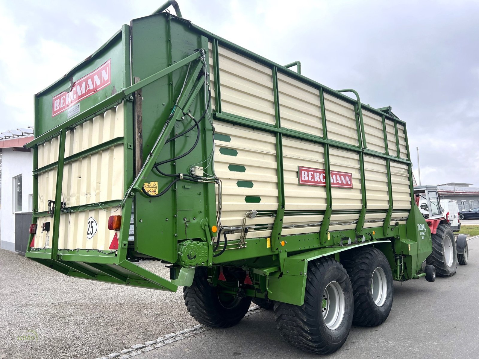 Ladewagen des Typs Bergmann Royal 30 K Largo - mit großem Fahrwerk und 18-Tonnen zul. GG, Gebrauchtmaschine in Burgrieden (Bild 10)