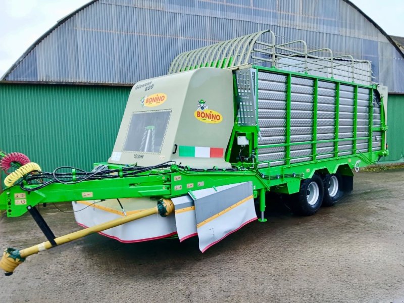 Ladewagen typu bonino Giunone 800 Mähladewagen, Gebrauchtmaschine v Liebenwalde