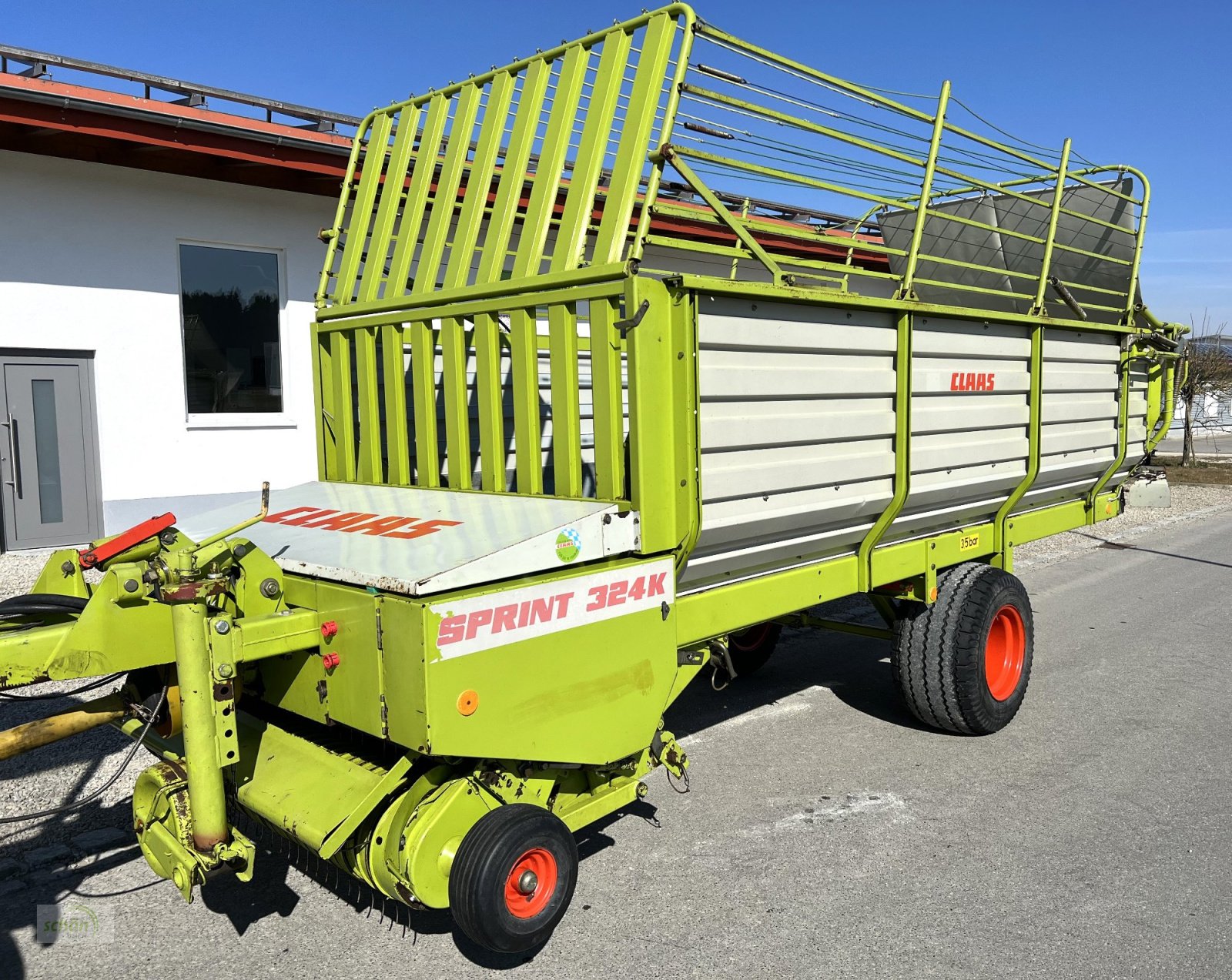 Ladewagen типа CLAAS Sprint 324 K mit einer Topausstattung und in einem Topzustand, Gebrauchtmaschine в Burgrieden (Фотография 1)