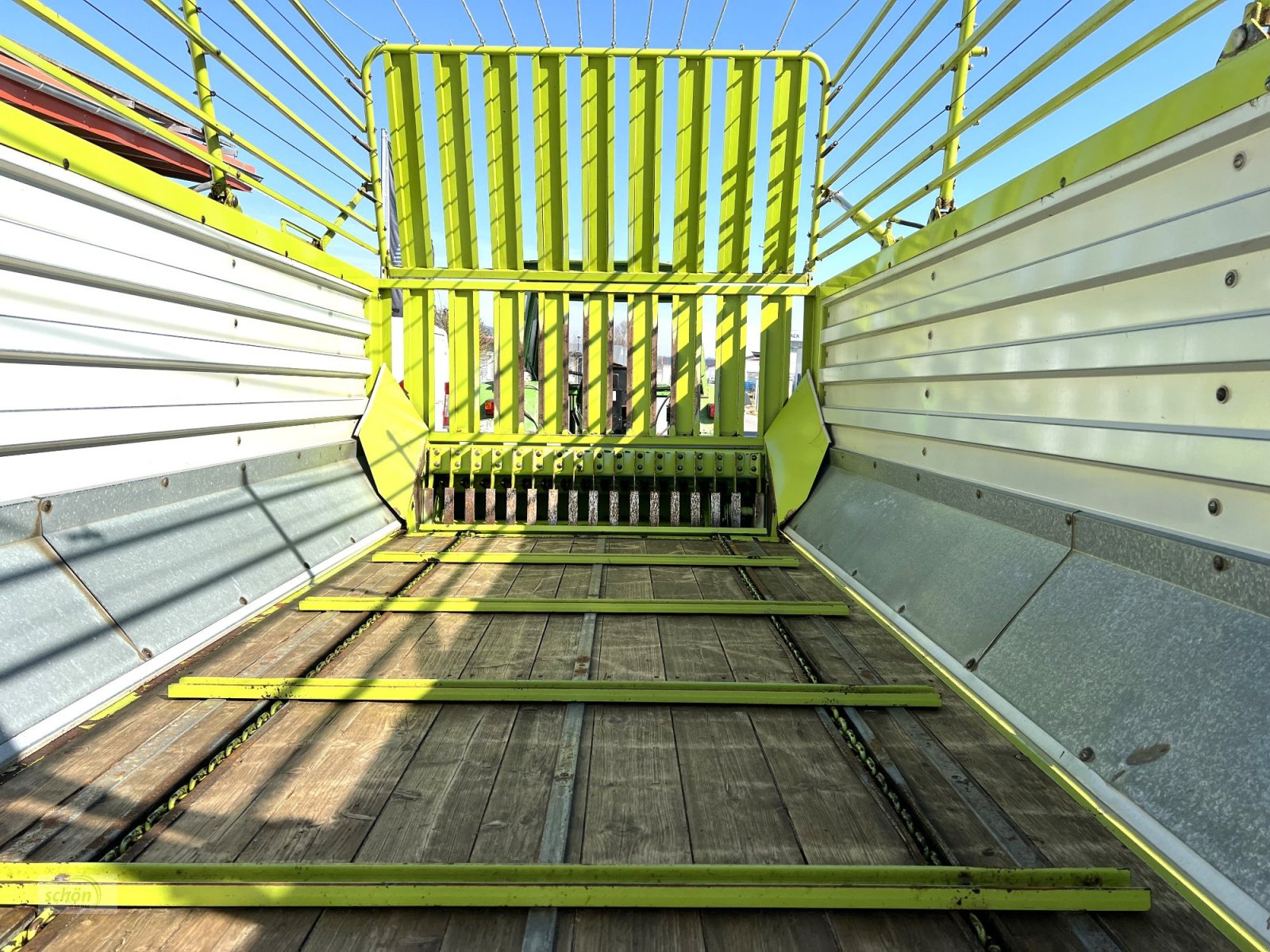 Ladewagen типа CLAAS Sprint 324 K mit einer Topausstattung und in einem Topzustand, Gebrauchtmaschine в Burgrieden (Фотография 5)