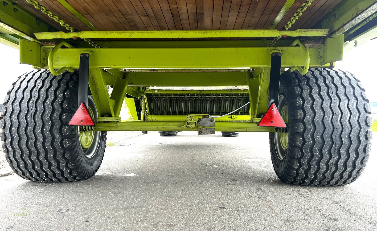 Ladewagen Türe ait CLAAS Sprint 330 U in einem guten Zustand und mit neuen 19-er Breitreifen, Gebrauchtmaschine içinde Burgrieden (resim 8)