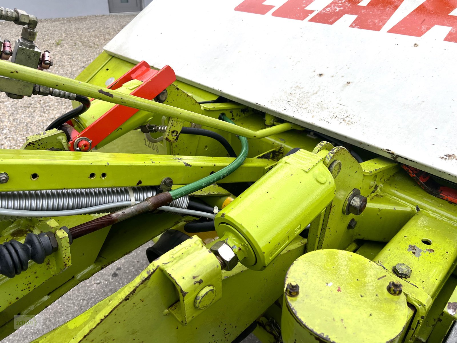 Ladewagen Türe ait CLAAS Sprint 330 U in einem guten Zustand und mit neuen 19-er Breitreifen, Gebrauchtmaschine içinde Burgrieden (resim 15)