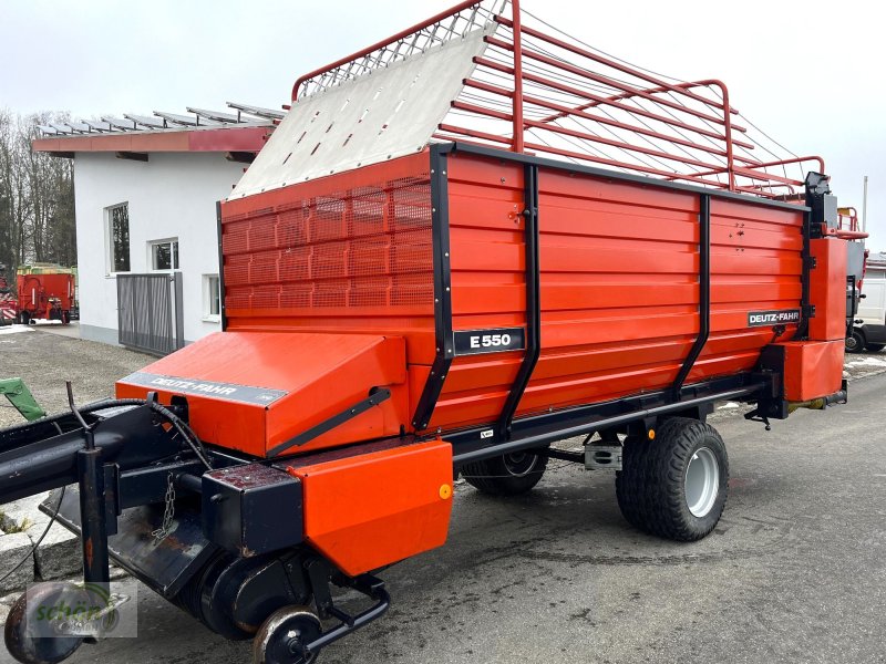 Ladewagen tipa Deutz-Fahr E 550 im sehr guten Zustand und mit 19-er Breitreifen, Gebrauchtmaschine u Burgrieden