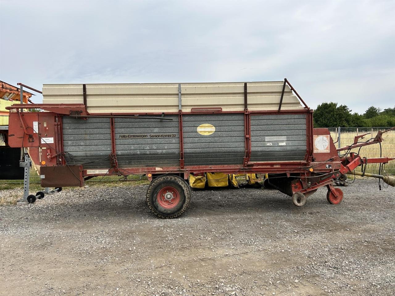 Ladewagen типа Fella Senior Kombi 32, Gebrauchtmaschine в Zweibrücken (Фотография 1)