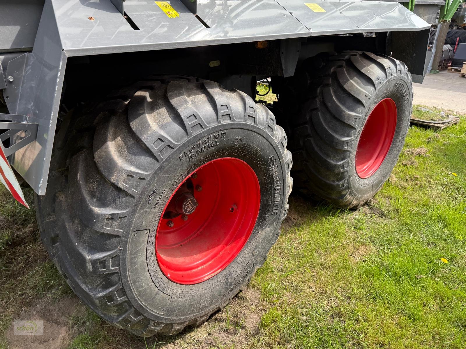 Ladewagen van het type Fendt Tigo 70 PR nur 774 Fuhren bzw 76 Stunden und mit 750/45 R26,5 Bereifung, Gebrauchtmaschine in Burgrieden (Foto 2)