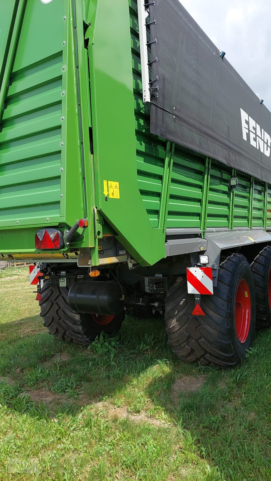 Ladewagen des Typs Fendt Tigo 75 VR neu und unbenutzt - 800-er Bereifung, Laderaumabdeckung - Topausstattung, Neumaschine in Burgrieden (Bild 4)