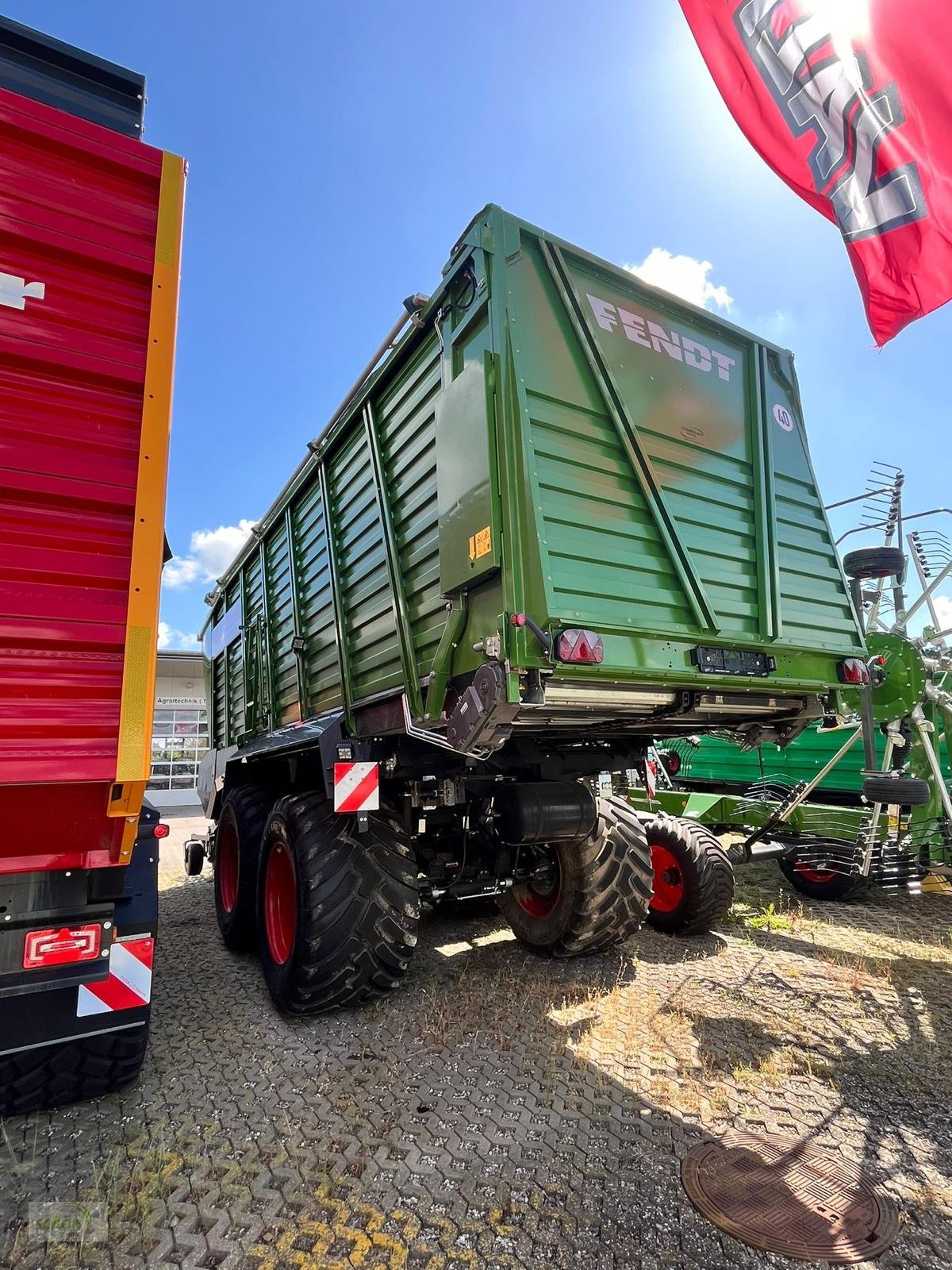 Ladewagen typu Fendt Tigo 75 XR mit 800/45 R30,5 Bereifung, Laderaumabdeckung und 2 Dosierwalzen, Gebrauchtmaschine v Gadebusch (Obrázek 3)